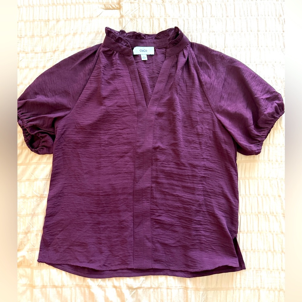 CeCe Women's Ruffle Neck Raglan Split Seam Blouse